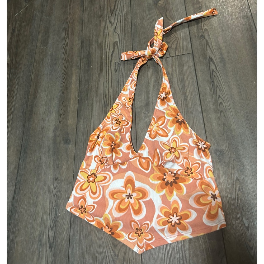 Rue21 Orange and White Floral Top